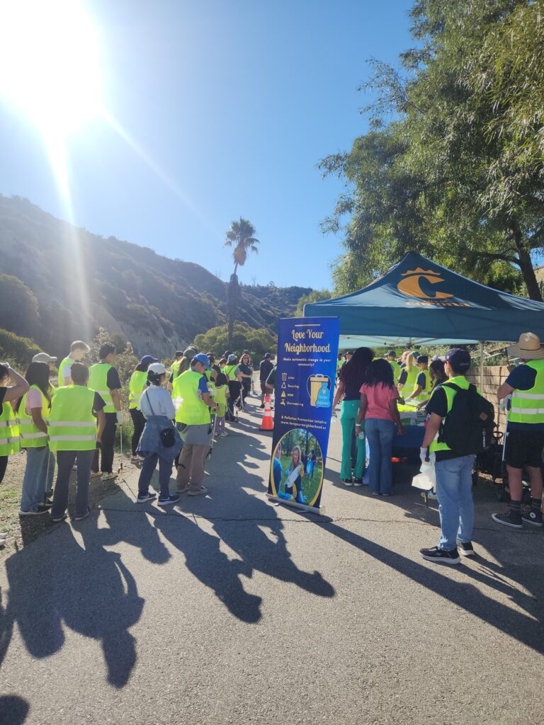 volunteers at Hemet park event
